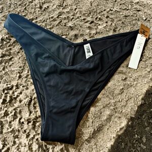 NWT PINK Victoria’s Secret Black V-Cut High Leg Bikini Bottom Size Large NWT